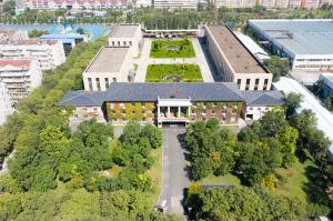 技術常新，高遠長行